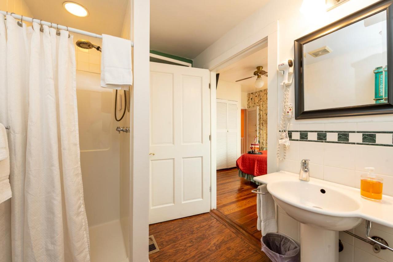 Knowles House B&B - Adult Only Кей Уест Екстериор снимка